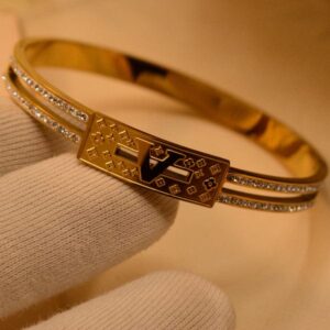 stylish gold decorative bangle